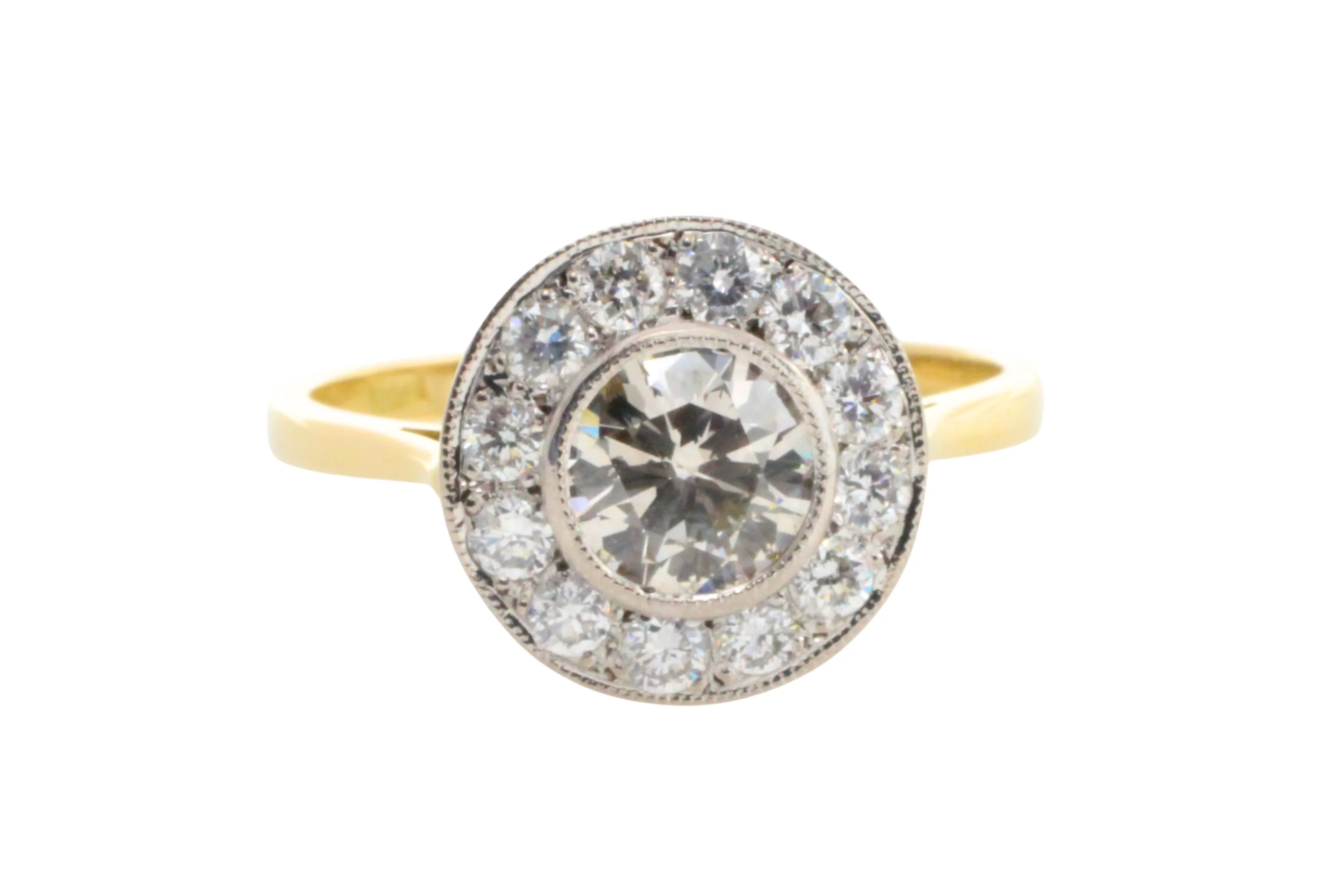 18 carat yellow and white gold diamond cluster ring - Image 3