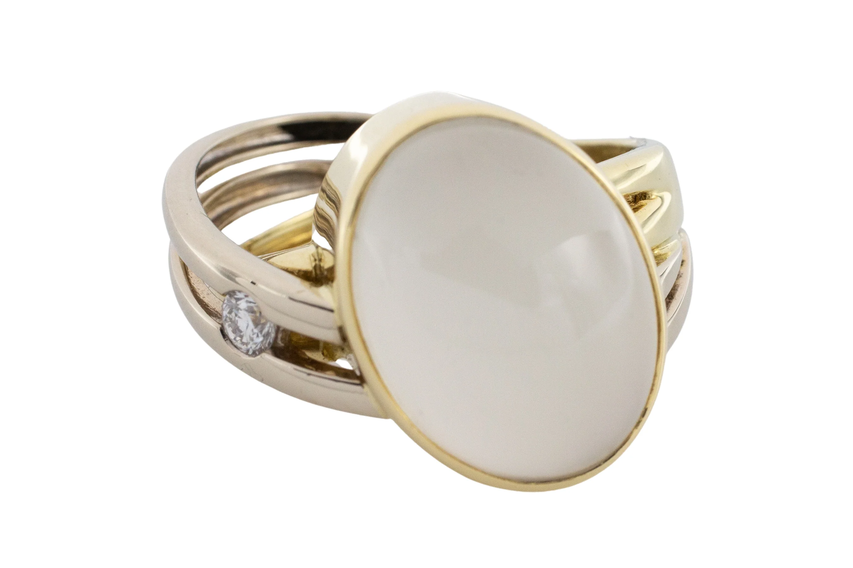 Moonstone and diamond ring in 14 carat gold - Image 3