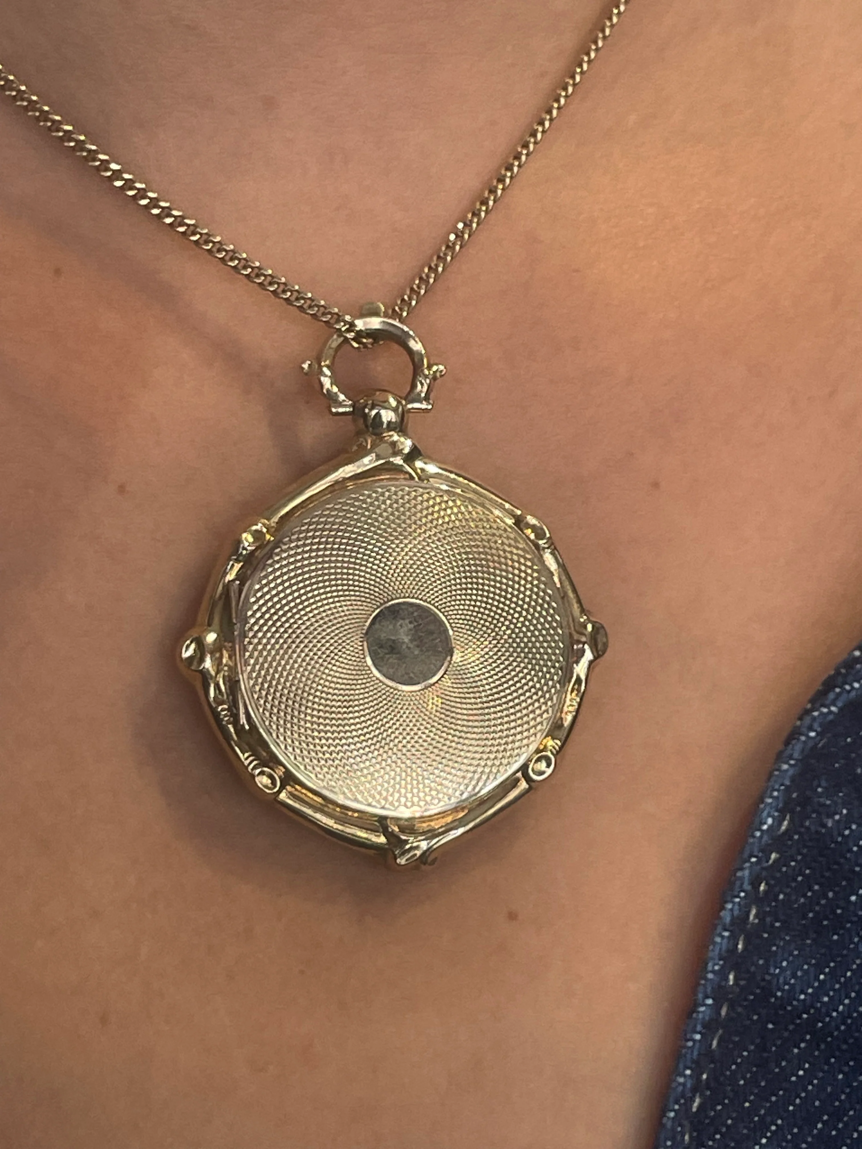 Antique 14 carat gold photo locket - Image 7