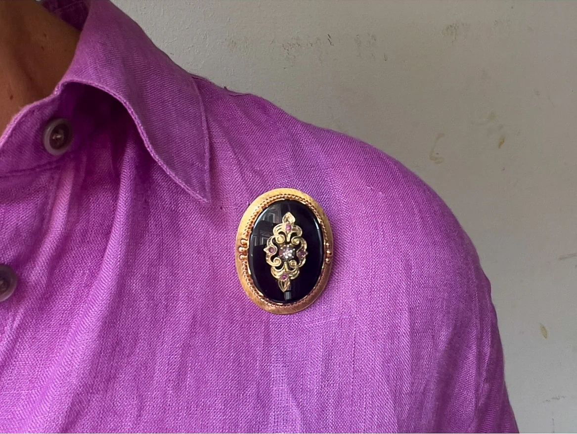 Antique gold pendant or brooch with onyx, a rose diamond and rubies in silver - Image 4