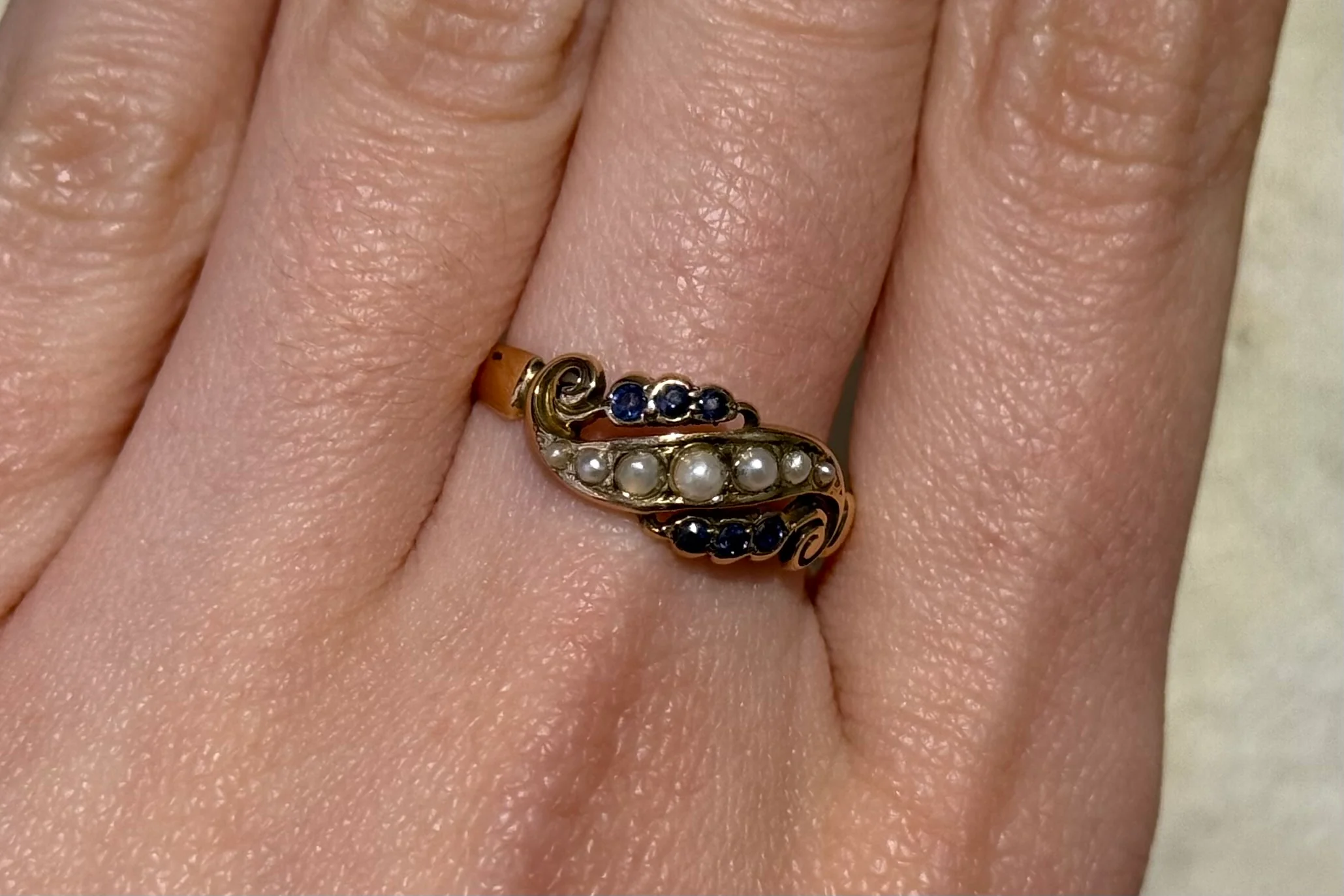 Edwardian sapphire and pearl ring from 1908 - Image 8