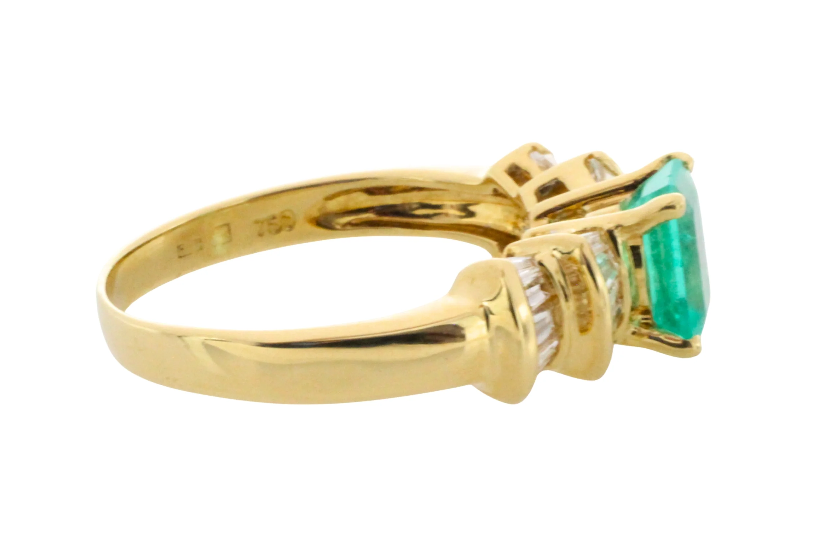 Emerald and baguette cut diamond ring in 18 carat gold - Image 5