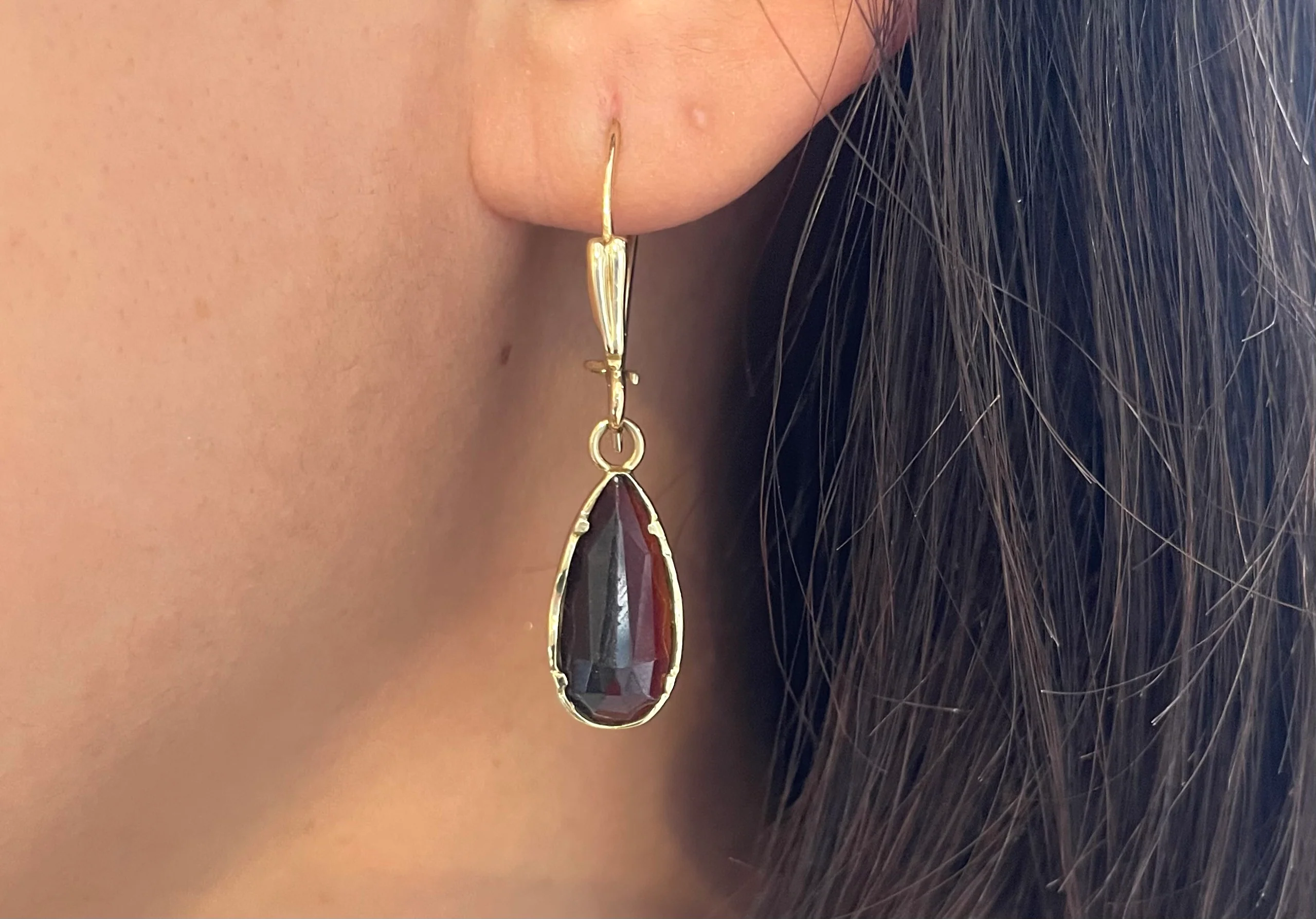 Garnet pendant earrings in 14 carat gold - Image 6