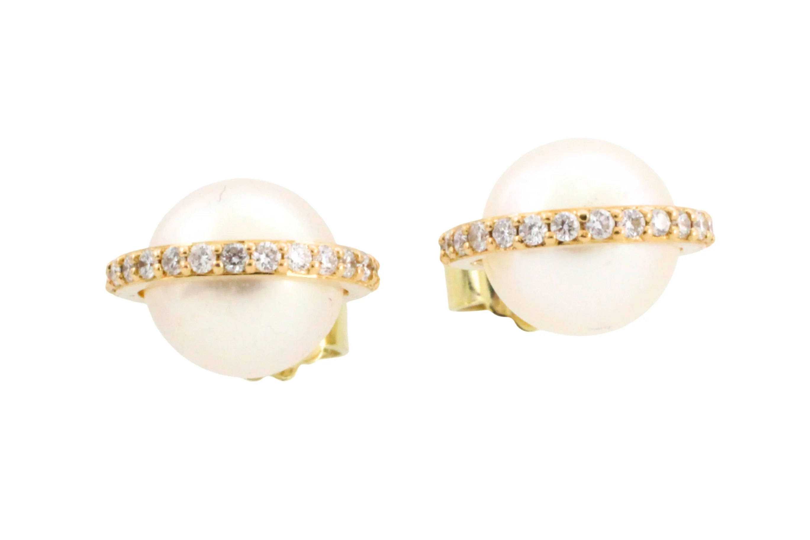 Pearl studs with diamond halos - Image 4