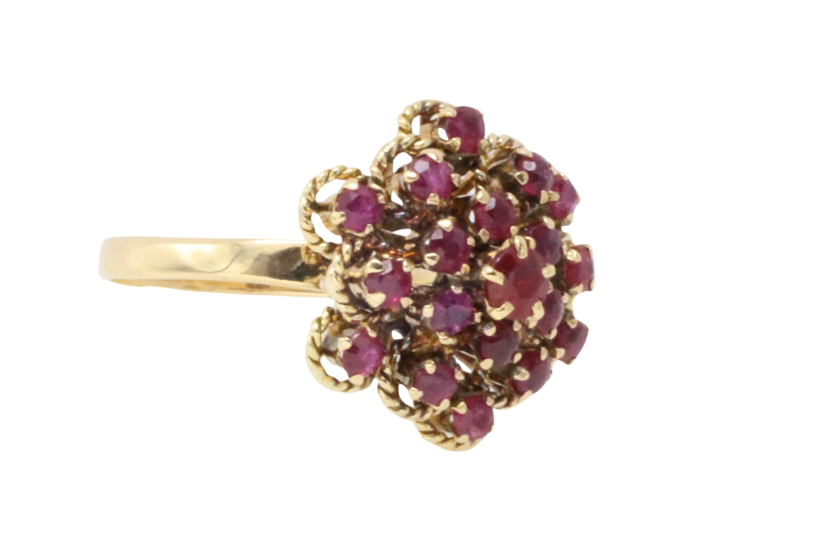 Ruby cluster ring in 18 carat gold - Image 3