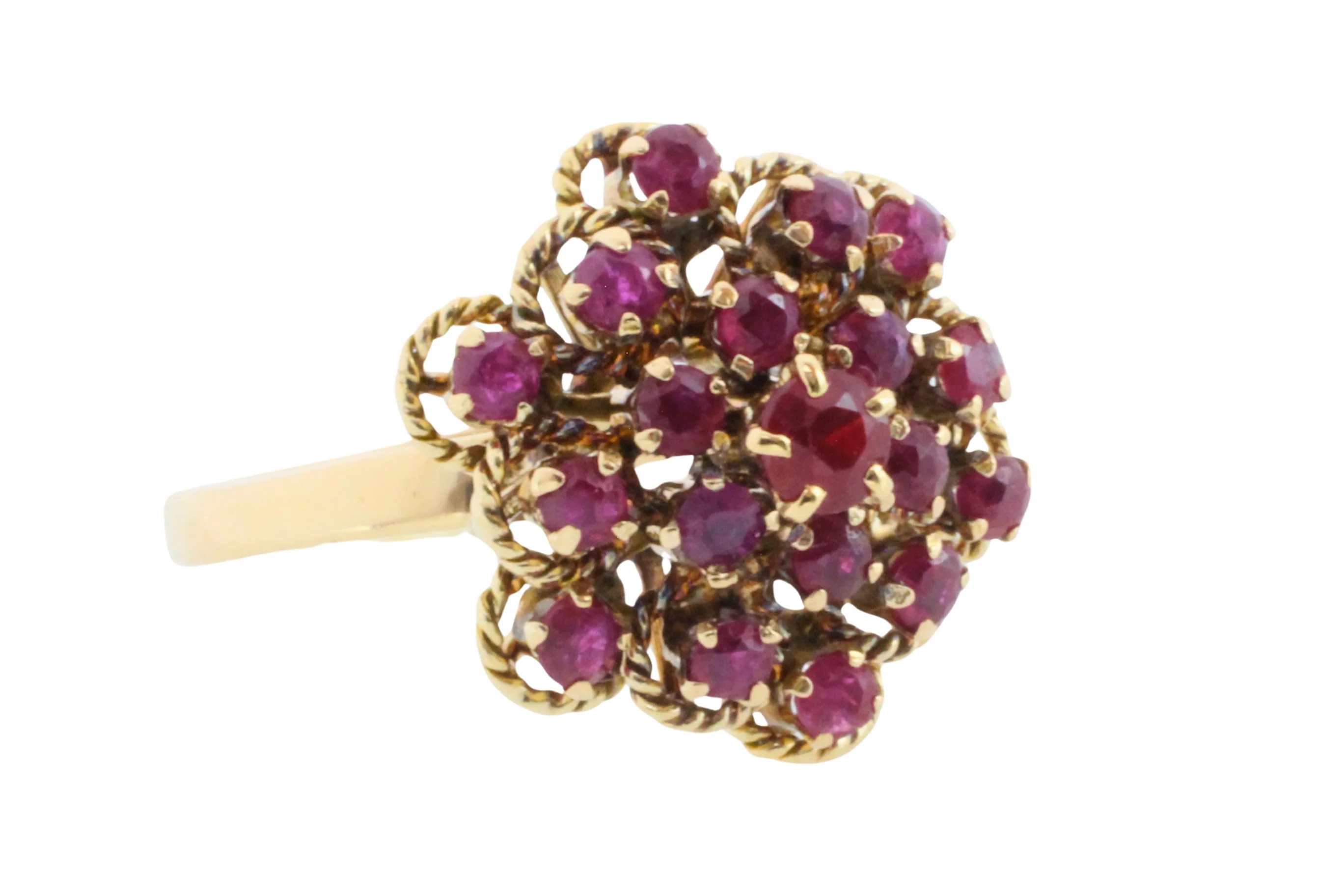 Ruby cluster ring in 18 carat gold - Image 5