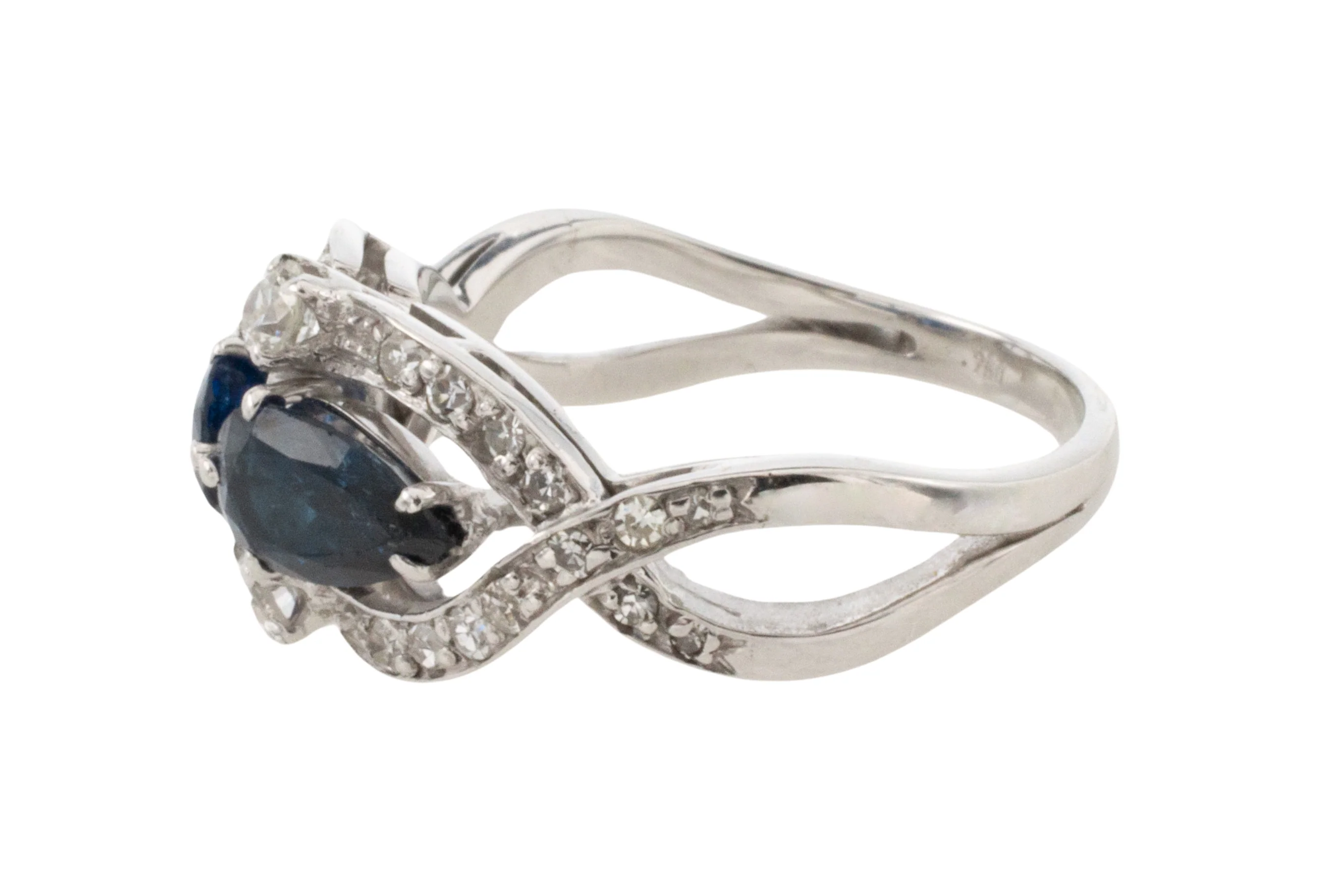 Sapphire and diamond ring in 18 carat white gold - Image 4