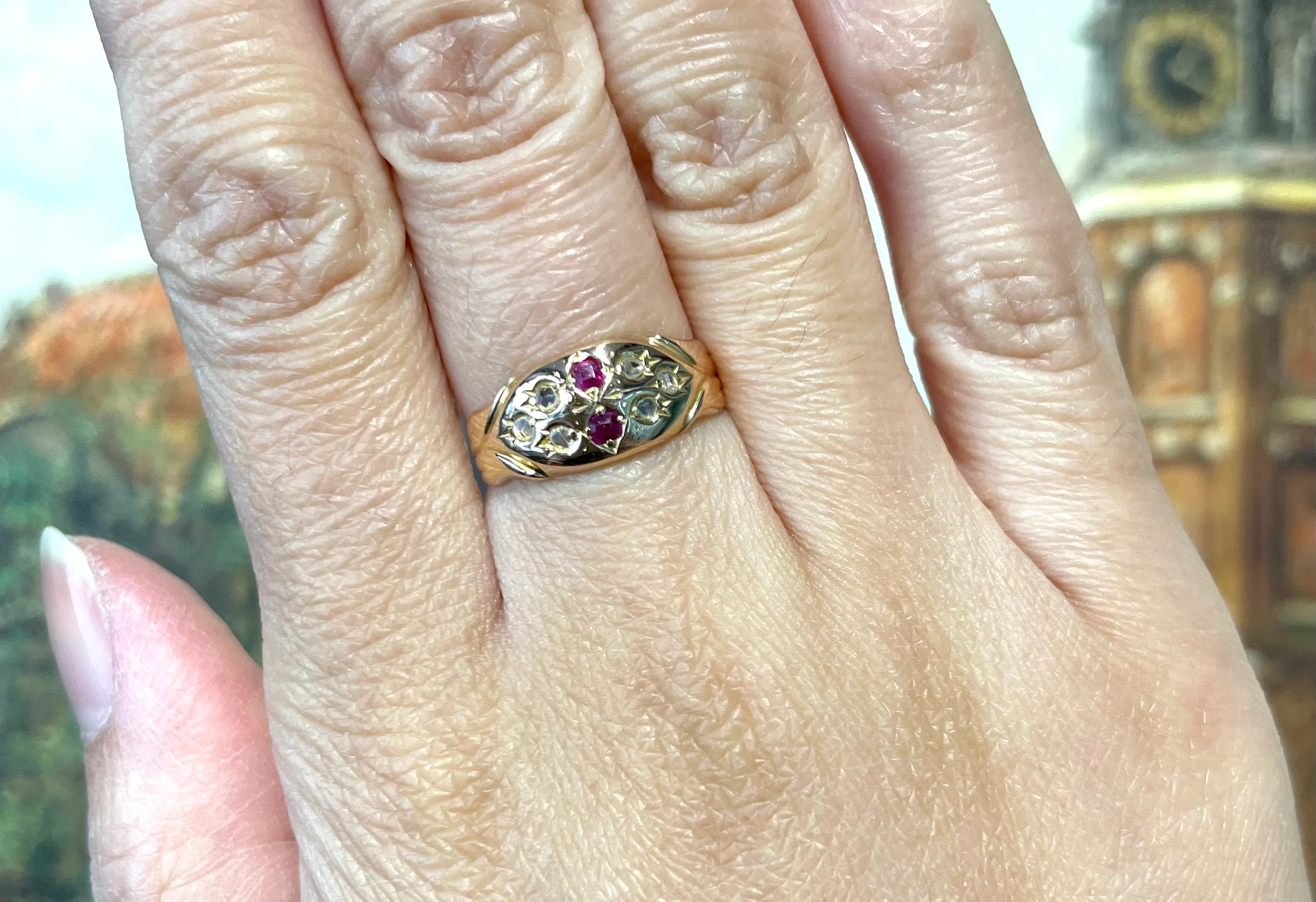 Victorian ruby and diamond ring in 18 carat gold - Image 5