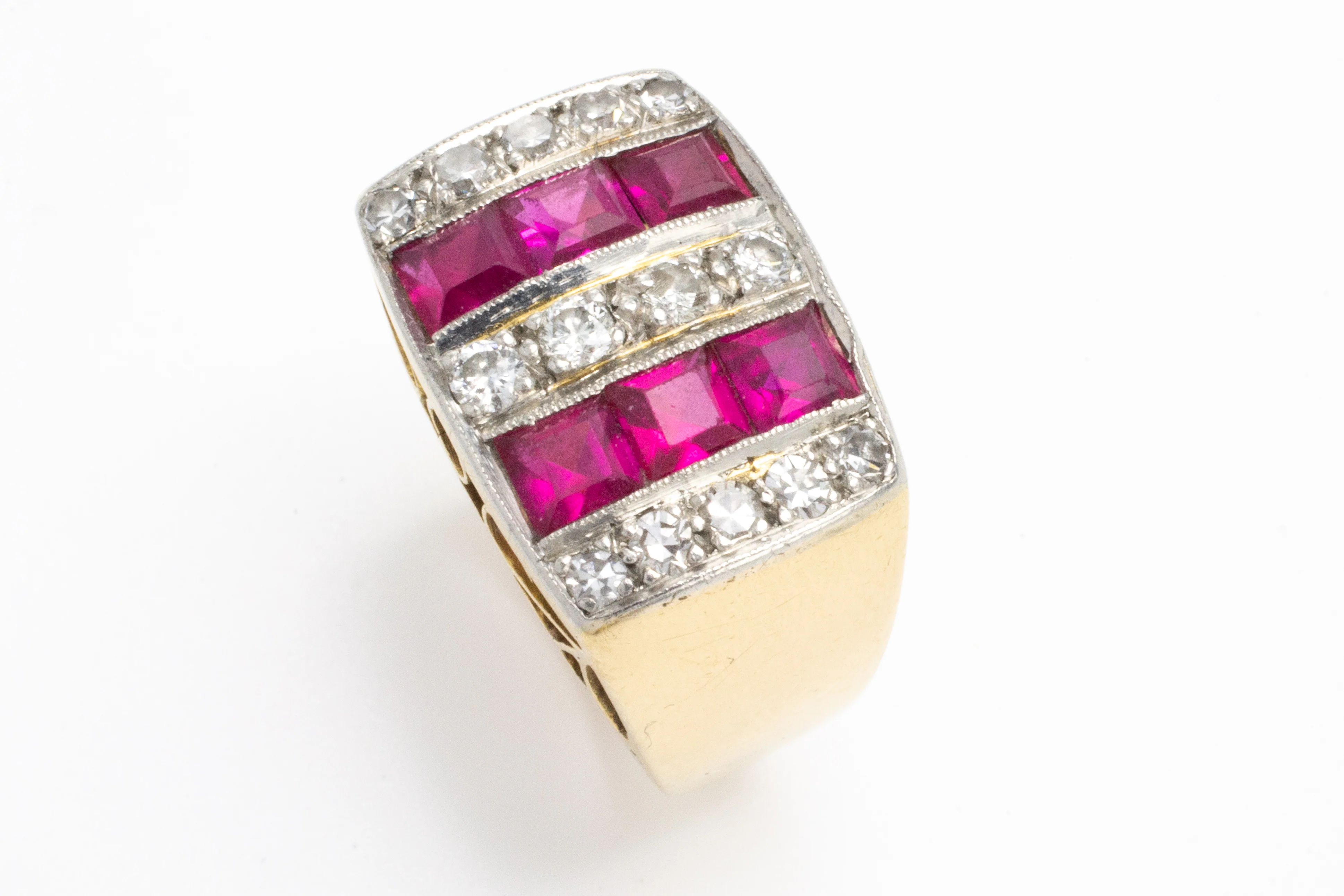 Vintage Art Deco style ring with synthetic rubies and diamonds - Image 3