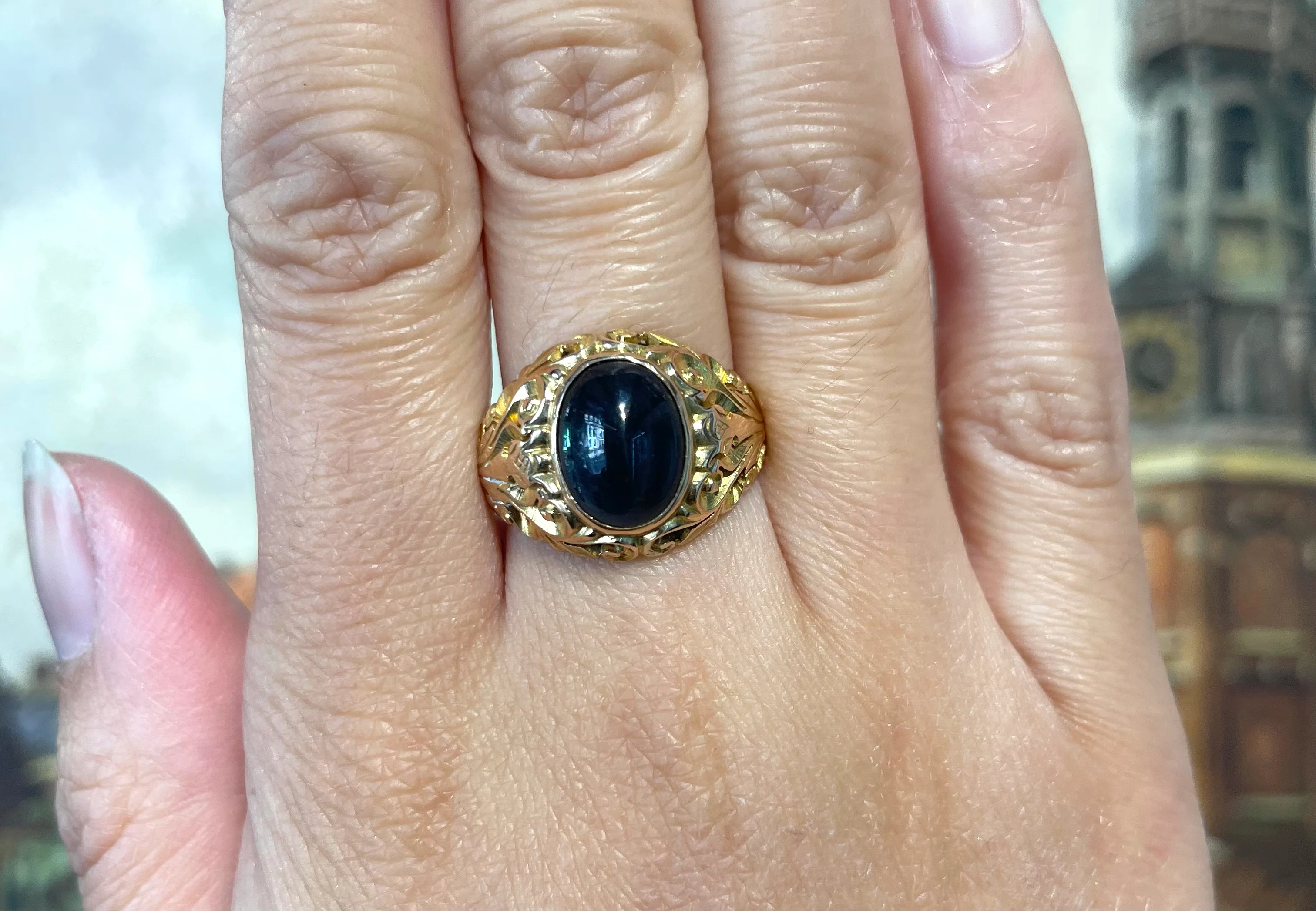 Vintage cabochon sapphire ring in 14 carat gold - Image 6