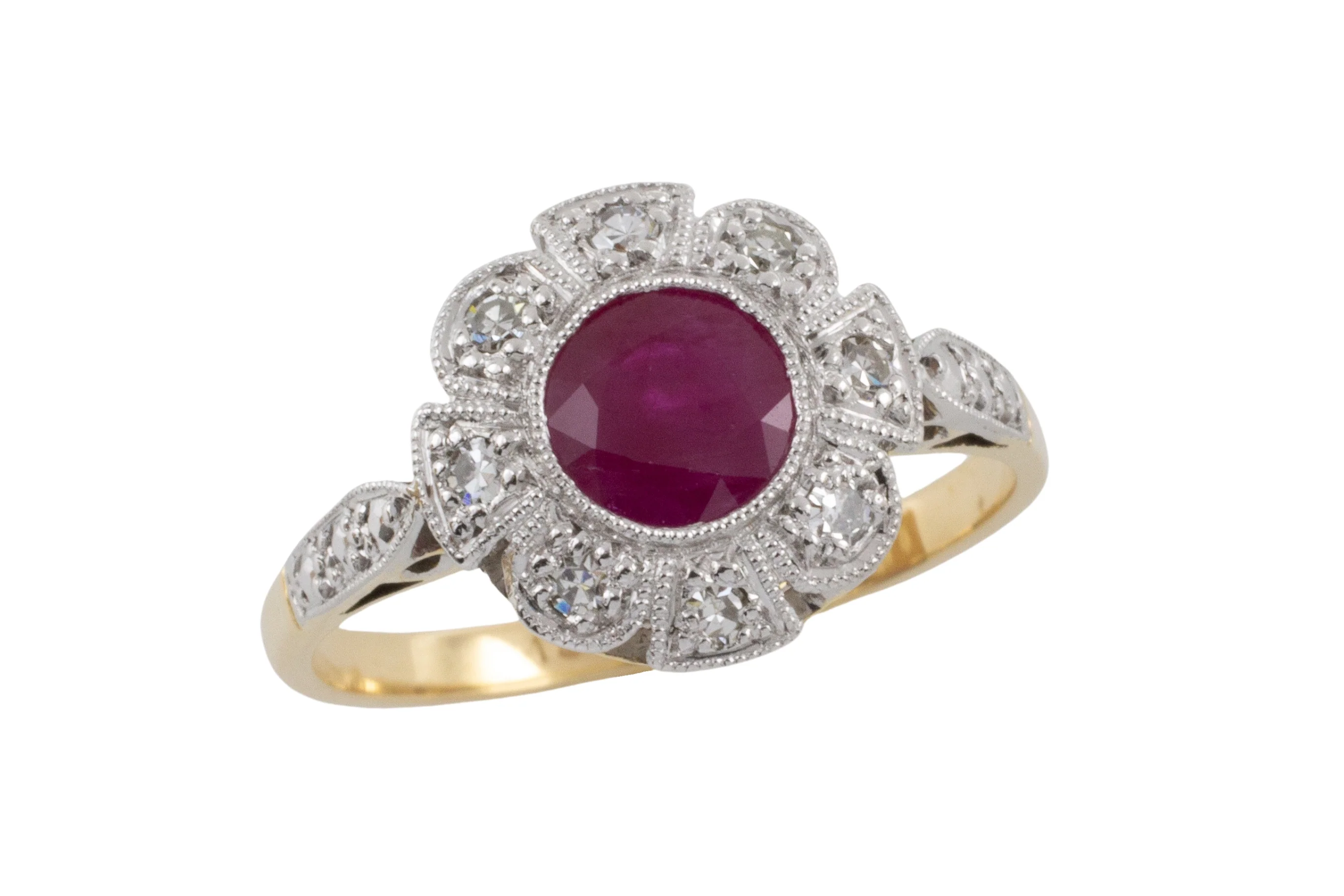 Vintage ruby and diamond ring in platinum and gold - Image 3