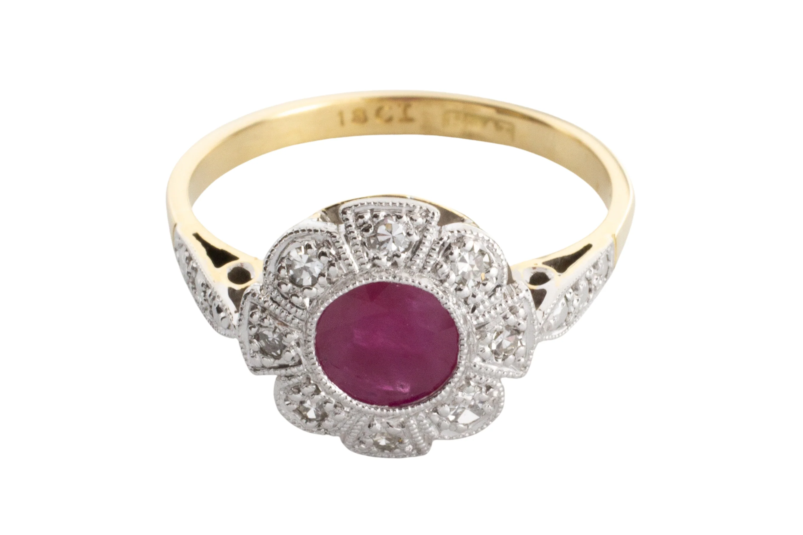 Vintage ruby and diamond ring in platinum and gold - Image 4
