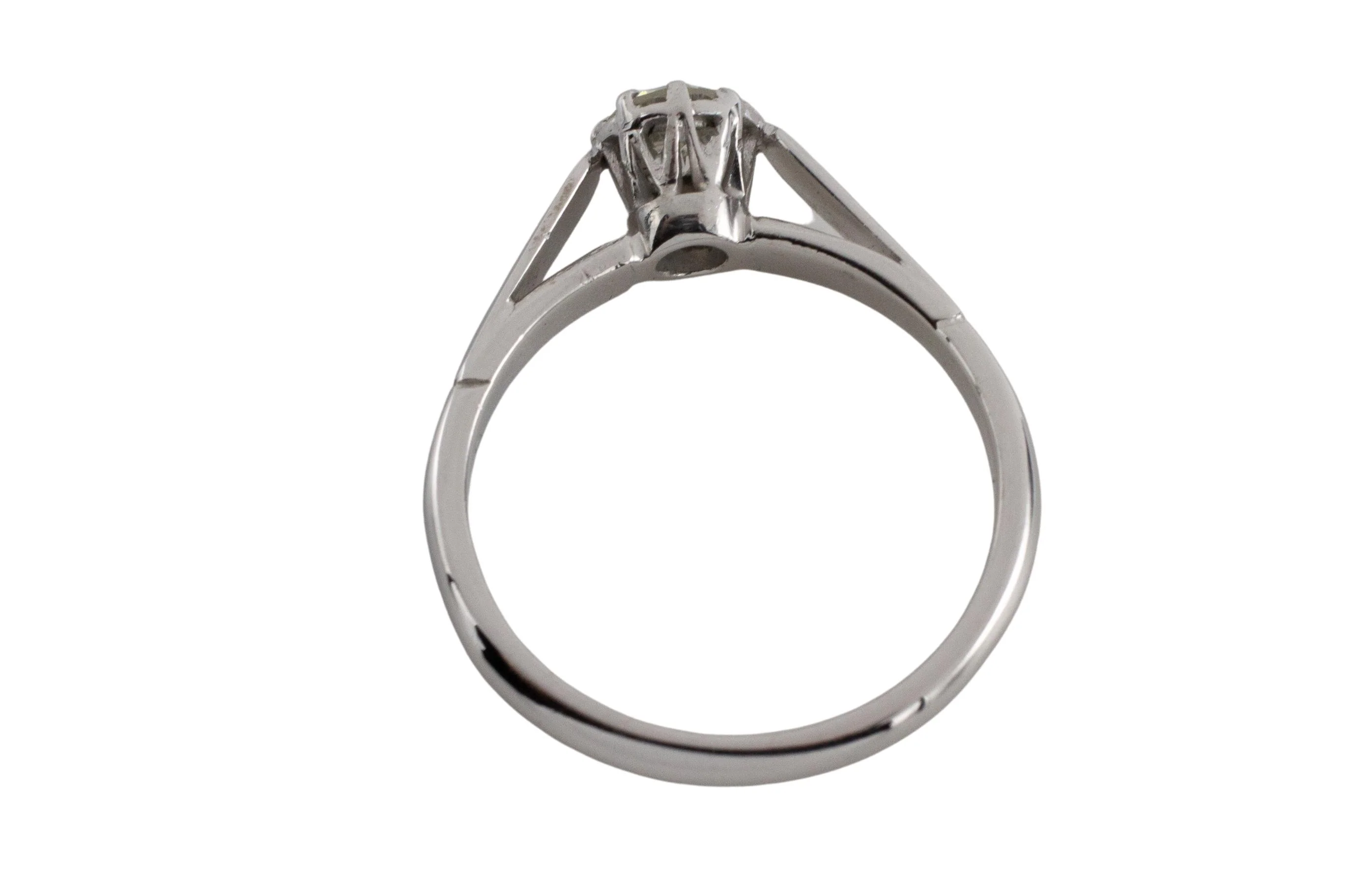 White gold diamond solitaire ring - Image 5