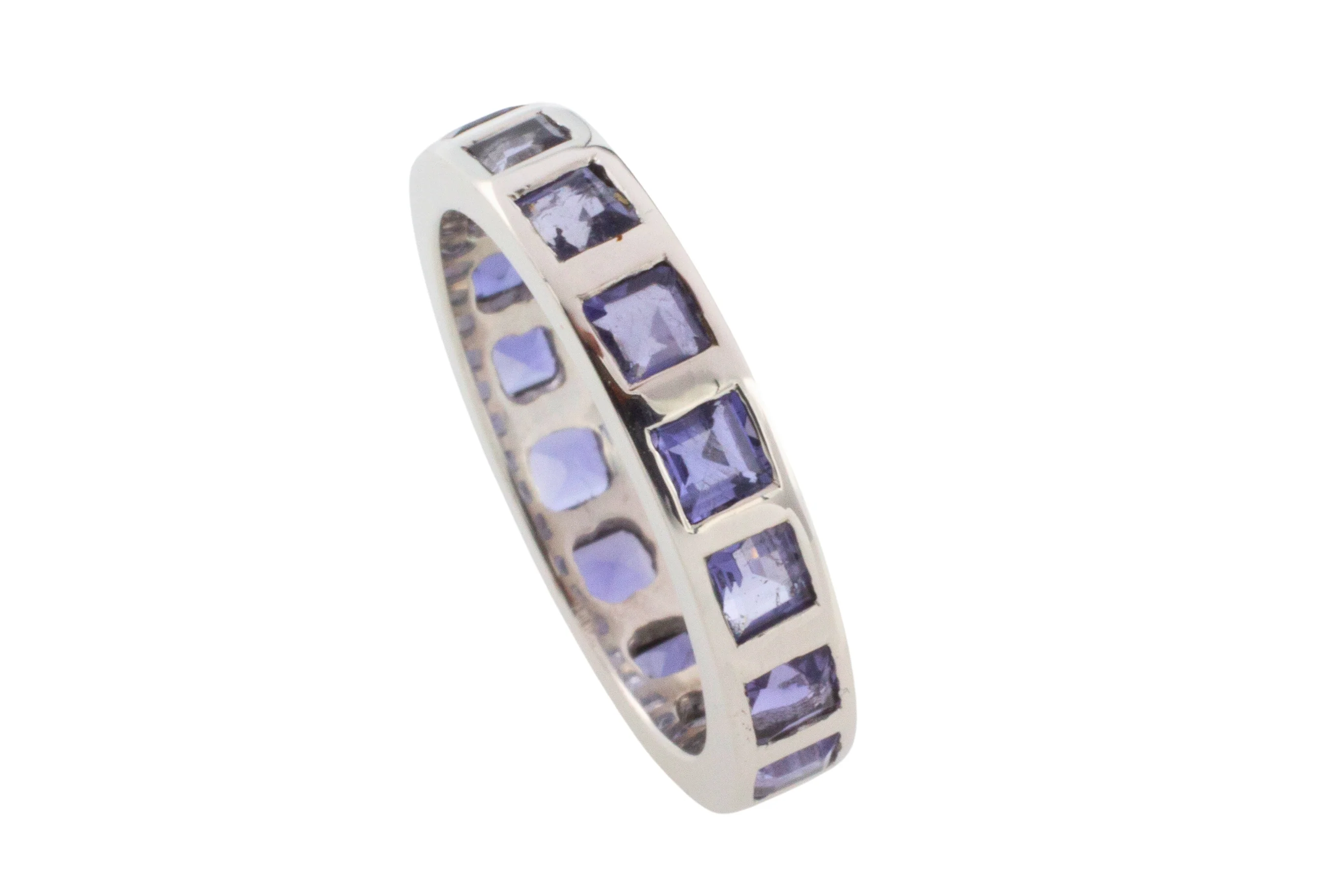 White gold tanzanite band - Image 4
